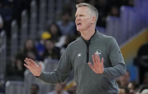 九游会在线 -纽约尼克斯三角进攻